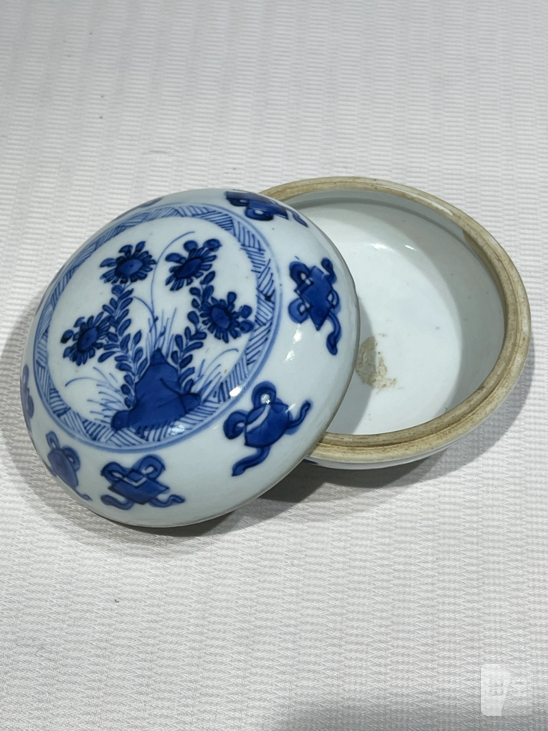 清代 青花瓷器一组八件 - 图6
